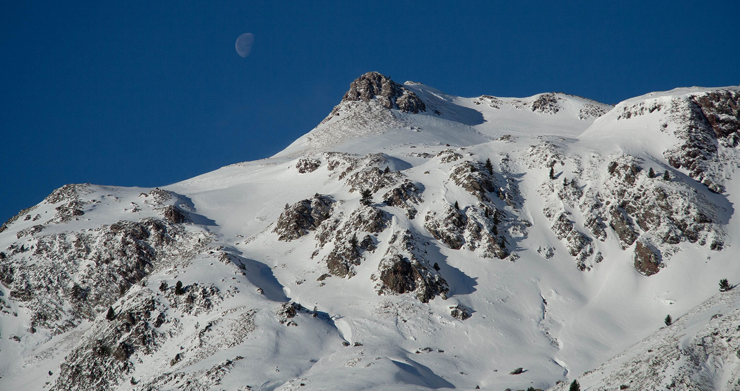 Pico Arnousse 2.140 m Pico Arnousse 2.140 m