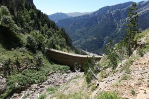 excursion arañones aludes canfranc dique vacio